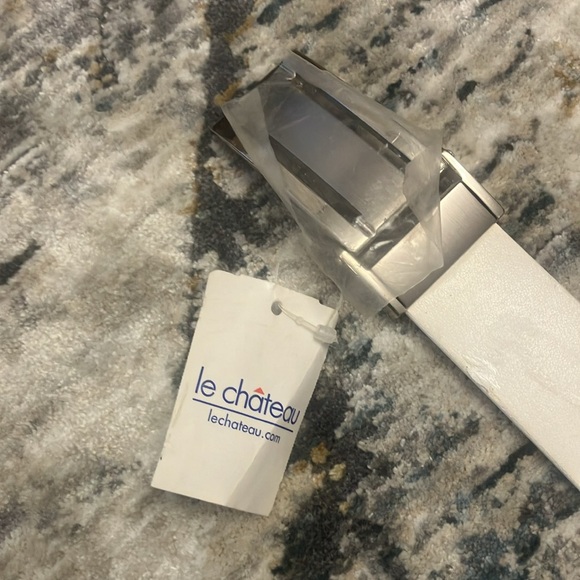 White Belt - Picture 2 of 5